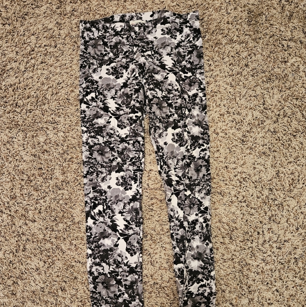 Guess Black and White Floral Leggings